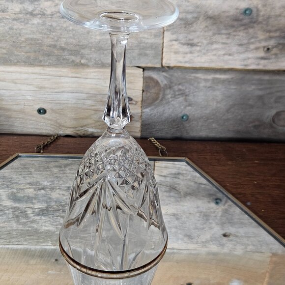 Salzburg Gold Wine Glass by Cristal de Flandre Leaded Crystal - Picture 2 of 6